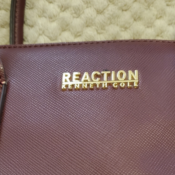 Kenneth Cole Reaction Purse - Picture 3 of 8